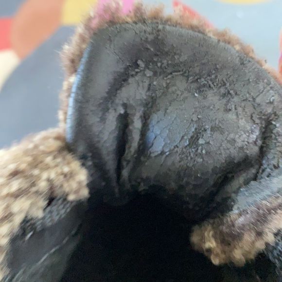 Stuart Weitzman Suede Low Top Sneakers SZ 6W - Picture 7 of 9